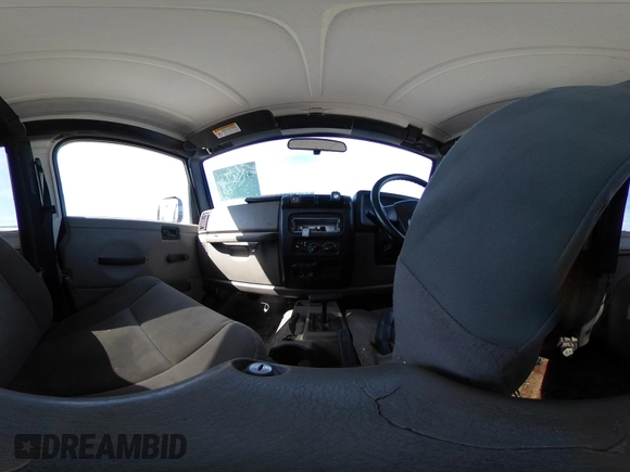 2006 Jeep Wrangler Sport Right Hand Drive with VIN 1J4F449S46P716520, listed as a IAAI auction lot 41763887 with 236,816 mi miles. Bid and sale history available at carsss.com. Image 18.