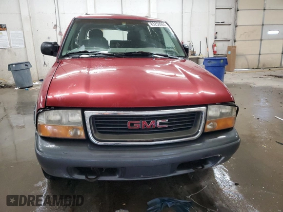 1999 GMC Jimmy SLE with VIN 1GKDT13W3X2535602, listed as a Copart auction lot 83250924 with 203,134 mi miles and Salvage Title. Bid and sale history available at carsss.com. Image 5.