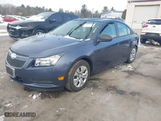 2013 Chevrolet Cruze LS with VIN 1G1PA5SG9D7211819, listed as a IAAI auction lot 41530462 with 75,555 mi miles. Bid and sale history available at carsss.com. Image 2.