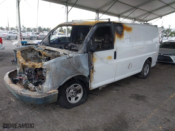 2006 GMC Savana Cargo Van with VIN 1GTFG15X961128838, listed as a IAAI auction lot 41521596 with 1 mi miles. Bid and sale history available at carsss.com. Image 2.