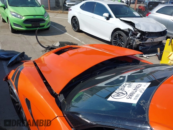 2019 Chevrolet Corvette 1LT z VIN 1G1YB2D74K5102125, wystawiony jako IAAI lot #42047085 z przebiegiem 43 939 mil mil oraz . Historia ofert i sprzedaży dostępna na DreamBid. Obrazek 22.
