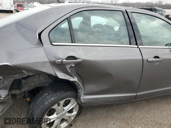 2012 Ford Fusion SE with VIN 3FAHP0HAXCR304720, listed as a Copart auction lot 84213164 with 130,215 mi miles and Salvage Title. Bid and sale history available at carsss.com. Image 10.