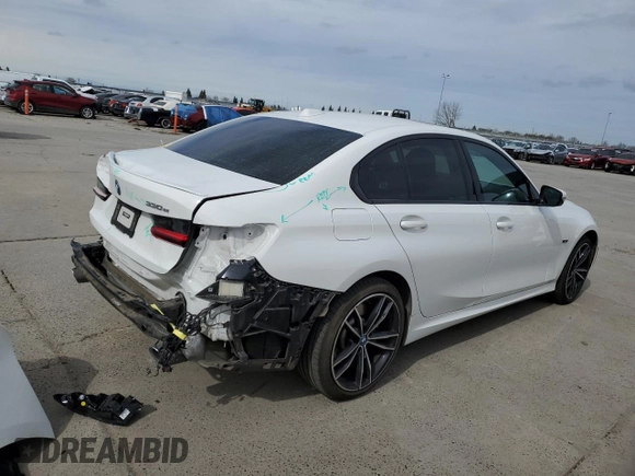 2023 BMW 3 Series 330e with VIN 3MW39FF00P8C93893, listed as a Copart auction lot 46110105 with 40,381 mi miles and Salvage Title. Bid and sale history available at carsss.com. Image 3.