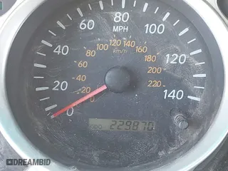2004 Toyota Highlander with VIN JTEDP21A040026826, listed as a IAAI auction lot 42032986 with 229,870 mi miles. Bid and sale history available at carsss.com. Image 7.