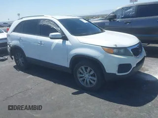 2011 Kia Sorento LX with VIN 5XYKT4A26BG061387, listed as a IAAI auction lot 41984639 with 1 mi miles. Bid and sale history available at carsss.com. Image 1.