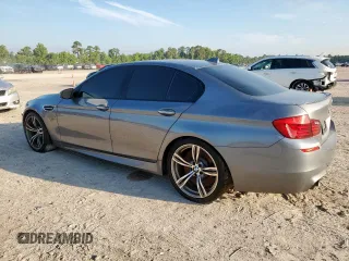2013 BMW M5 z VIN WBSFV9C50DC772924, wystawiony jako Copart lot #59522805 z przebiegiem Nie podano mil oraz Szkody całkowita. Historia ofert i sprzedaży dostępna na DreamBid. Obrazek 2.