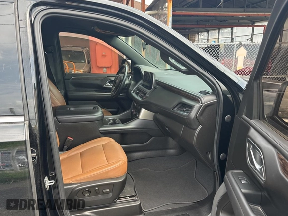2021 Chevrolet Suburban LS with VIN 1GNSCBKD9MR480205, listed as a Copart auction lot 59422385 with 142,332 mi miles and Salvage title. Bid and sale history available at DreamBid. Image 5.