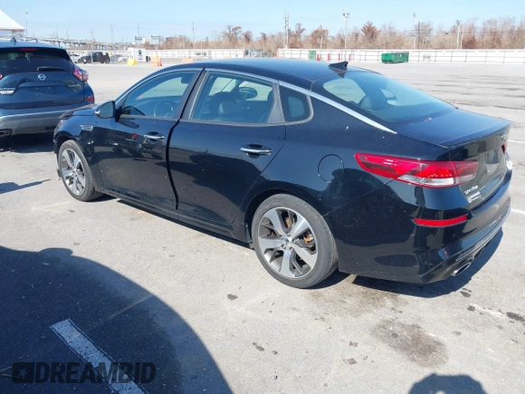 2020 Kia Optima LX with VIN 5XXGT4L34LG448747, listed as a IAAI auction lot 41470254 with 61,657 mi miles. Bid and sale history available at carsss.com. Image 3.