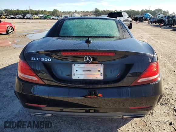 2019 Mercedes-Benz SLC 300 z VIN WDDPK3JA2KF160422, wystawiony jako Copart lot #82179423 z przebiegiem 31 052 mil mil oraz . Historia ofert i sprzedaży dostępna na DreamBid. Obrazek 6.