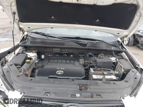 2007 Toyota RAV4 with VIN JTMZK33V576006099, listed as a IAAI auction lot 41286794 with 121,597 mi miles. Bid and sale history available at carsss.com. Image 10.
