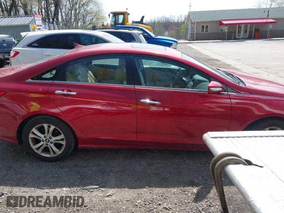2011 Hyundai Sonata Limited with VIN 5NPEC4ACXBH280951, listed as a IAAI auction lot 42097657 with 164,993 mi miles and . Bid and sale history available at DreamBid. Image 12.