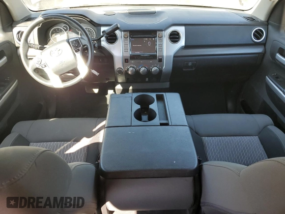 2015 Toyota Tundra SR5 z VIN 5TFDW5F1XFX421561, wystawiony jako Copart lot #46880165 z przebiegiem 110 669 mil mil oraz Szkoda całkowita • Salvage title. Historia ofert i sprzedaży dostępna na DreamBid. Obrazek 8.