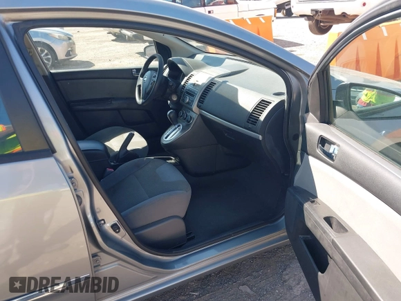 2012 Nissan Sentra SR z VIN 3N1AB6AP6CL748856, wystawiony jako IAAI lot #42051917 z przebiegiem 164 048 mil mil oraz . Historia ofert i sprzedaży dostępna na DreamBid. Obrazek 5.