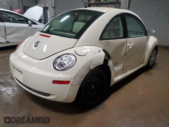 2007 Volkswagen New Beetle Coupe with VIN 3VWEW31C57M507897, listed as a Copart auction lot 85450794 with 48,152 mi miles and Salvage Title. Bid and sale history available at carsss.com. Image 3.