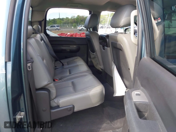 2010 Chevrolet Silverado 1500 LT with VIN 3GCRCSE08AG173488, listed as a IAAI auction lot 41977739 with 92,538 mi miles and . Bid and sale history available at DreamBid. Image 8.