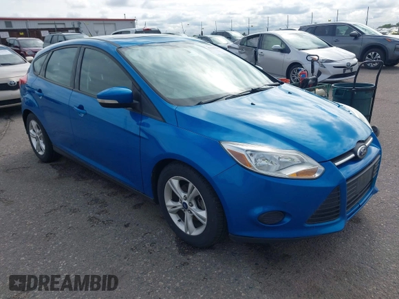 2014 Ford Focus SE z VIN 1FADP3K23EL396126, wystawiony jako IAAI lot #42380189 z przebiegiem 143 298 mil mil oraz . Historia ofert i sprzedaży dostępna na DreamBid. Obrazek 1.
