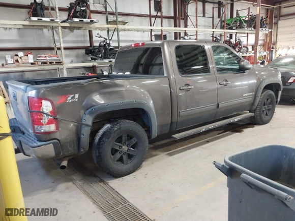 2008 GMC Sierra 1500 Work Truck with VIN 2GTEK133981271537, listed as a IAAI auction lot 41541225 with 212,332 mi miles. Bid and sale history available at carsss.com. Image 4.