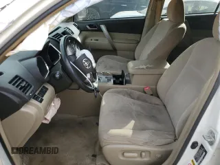 2010 Toyota Highlander Sport with VIN 5TDXK3EH8AS003350, listed as a Copart auction lot 76186544 with 192,380 mi miles and Salvage title. Bid and sale history available at DreamBid. Image 7.