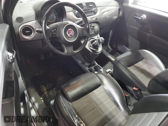 2012 FIAT 500 Sport z VIN 3C3CFFBR4CT111561, wystawiony jako Copart lot #45837245 z przebiegiem 138 824 mil mil oraz Szkoda całkowita • Salvage title. Historia ofert i sprzedaży dostępna na DreamBid. Obrazek 8.