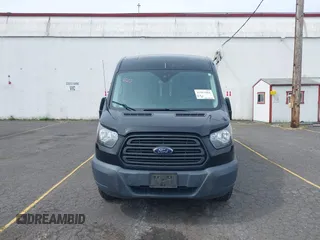 2018 Ford Transit с VIN 1FTYR2CM3JKB37717, выставлен на аукционе IAAI как лот 42561064 с пробегом 102 036 миль миль и . История ставок и продаж доступна на DreamBid. Изображение 12.
