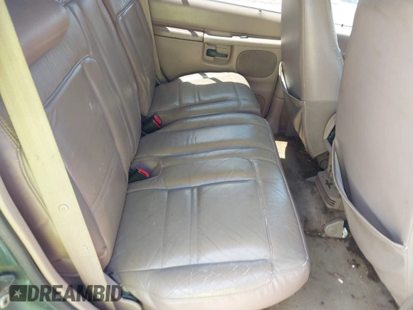 2000 Ford Explorer XLT with VIN 1FMZU63E6YUA99994, listed as a IAAI auction lot 42330041 with 283,382 mi miles and . Bid and sale history available at DreamBid. Image 8.