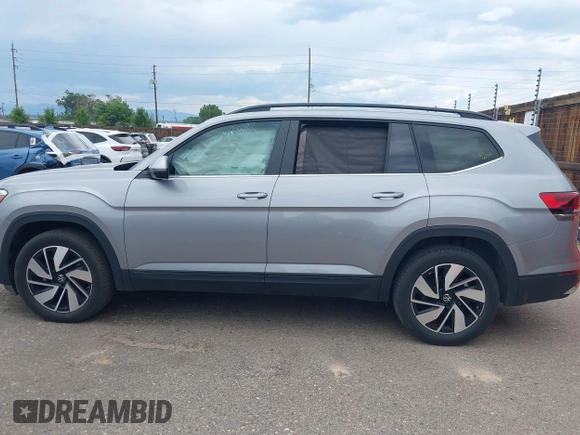 2024 Volkswagen Atlas SE with VIN 1V2WR2CA3RC567670, listed as a IAAI auction lot 42719550 with 36,623 mi miles and . Bid and sale history available at DreamBid. Image 14.