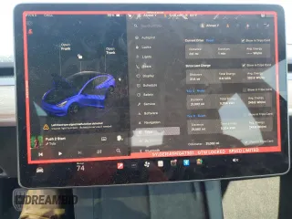 2023 Tesla Model 3 z VIN 5YJ3E1EA1PF647301, wystawiony jako Copart lot #58545905 z przebiegiem 21 082 mil mil oraz Szkody całkowita. Historia ofert i sprzedaży dostępna na DreamBid. Obrazek 9.
