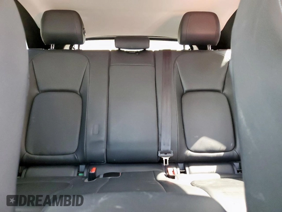 2018 Jaguar F-Pace 30t Premium with VIN SADCJ2GX5JA203801, listed as a Copart auction lot 61628395 with 98,595 mi miles and Clean title. Bid and sale history available at DreamBid. Image 10.