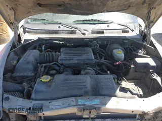 2000 Dodge Durango z VIN 1B4HS28N0YF118516, wystawiony jako IAAI lot #42339277 z przebiegiem Nie podano mil oraz . Historia ofert i sprzedaży dostępna na DreamBid. Obrazek 10.