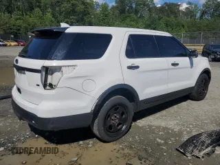 2017 Ford Police Interceptor Utility z VIN 1FM5K8AR1HGB82916, wystawiony jako Copart lot #56969985 z przebiegiem 123 811 mil mil oraz Szkoda całkowita • Salvage title. Historia ofert i sprzedaży dostępna na DreamBid. Obrazek 3.