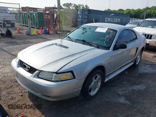 2000 Ford Mustang с VIN 1FAFP4046YF241835, выставлен на аукционе IAAI как лот 42456037 с пробегом 249 234 миль миль и . История ставок и продаж доступна на DreamBid. Изображение 2.