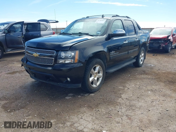 2013 Chevrolet Avalanche LT z VIN 3GNTKFE70DG297831, wystawiony jako IAAI lot #41709367 z przebiegiem 107 811 mil mil oraz . Historia ofert i sprzedaży dostępna na DreamBid. Obrazek 17.