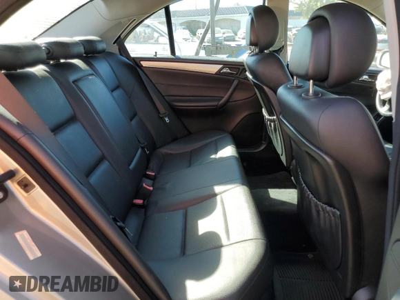2006 Mercedes-Benz C 230 Sport с VIN WDBRF52H56A915112, выставлен на аукционе Copart как лот 46604005 с пробегом 88 624 миль миль и Списание • Salvage title. История ставок и продаж доступна на DreamBid. Изображение 10.