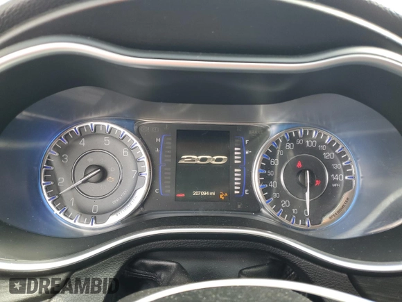 2015 Chrysler 200 Limited with VIN 1C3CCCAB5FN649797, listed as a Copart auction lot 55427965 with 207,094 mi miles and Salvage Title. Bid and sale history available at DreamBid. Image 9.