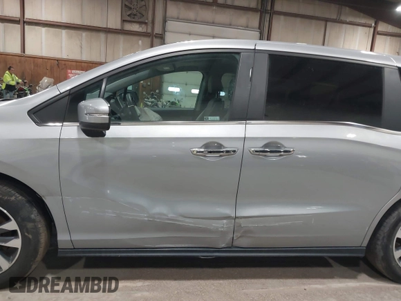2024 Honda Odyssey EX-L with VIN 5FNRL6H68RB058253, listed as a IAAI auction lot 41721587 with 22,522 mi miles and . Bid and sale history available at DreamBid. Image 18.