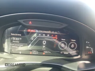 2023 Audi RS Q8 z VIN WU1ARBF1XPD019067, wystawiony jako Copart lot #45020084 z przebiegiem 7297 mil mil oraz . Historia ofert i sprzedaży dostępna na DreamBid. Obrazek 9.