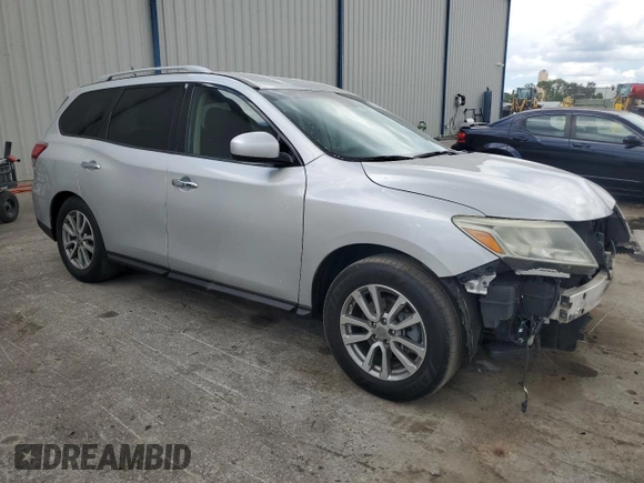 2016 Nissan Pathfinder S with VIN 5N1AR2MN0GC637891, listed as a Copart auction lot 62486415 with 139,182 mi miles and Salvage title. Bid and sale history available at DreamBid. Image 4.