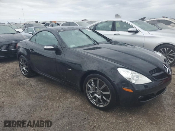 2008 Mercedes-Benz SLK 350 z VIN WDBWK56F38F182216, wystawiony jako Copart lot #74959864 z przebiegiem Nie podano mil oraz Szkoda całkowita • Salvage title. Historia ofert i sprzedaży dostępna na DreamBid. Obrazek 4.