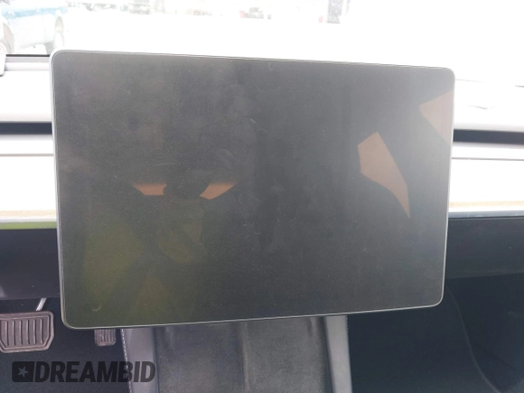 2022 Tesla Model 3 Long Range z VIN 5YJ3E1EB2NF246443, wystawiony jako IAAI lot #42179219 z przebiegiem Nie podano mil oraz . Historia ofert i sprzedaży dostępna na DreamBid. Obrazek 7.