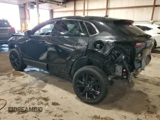 2024 Mazda CX-30 Premium z VIN 3MVDMBDY4RM689826, wystawiony jako Copart lot #43533135 z przebiegiem 10 372 mil mil oraz Szkody całkowita. Historia ofert i sprzedaży dostępna na DreamBid. Obrazek 2.