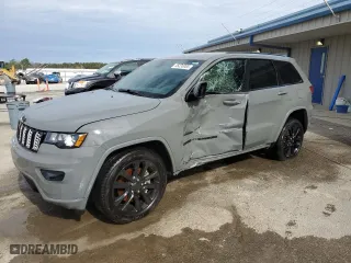 2021 Jeep Grand Cherokee Laredo X with VIN 1C4RJEAG1MC812893, listed as a Copart auction lot 45236085 with 43,286 mi miles and Salvage Title. Bid and sale history available at carsss.com. Image 1.