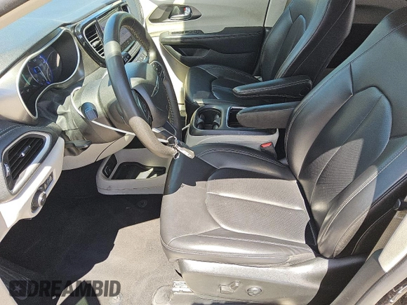 2023 Chrysler Pacifica Touring L with VIN 2C4RC1BGXPR505400, listed as a Copart auction lot 61940455 with 78,545 mi miles and Clean title. Bid and sale history available at DreamBid. Image 7.