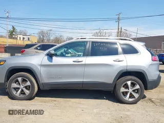 2020 Jeep Cherokee Limited z VIN 1C4PJMDX0LD627840, wystawiony jako IAAI lot #42064116 z przebiegiem 65 092 mil mil oraz . Historia ofert i sprzedaży dostępna na DreamBid. Obrazek 14.