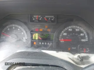 2014 Ford Econoline Cargo Commercial z VIN 1FTNS2EW9EDB03748, wystawiony jako IAAI lot #42574971 z przebiegiem 250 937 mil mil oraz . Historia ofert i sprzedaży dostępna na DreamBid. Obrazek 7.