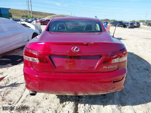 2015 Lexus IS 250C with VIN JTHFF2C20F2533253, listed as a IAAI auction lot 41422871 with 95313 miles. Bid and sale history available at carsss.com. Image 17.