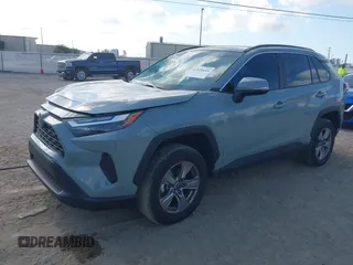 2023 Toyota RAV4 XLE with VIN 2T3W1RFV4PW257991, listed as a IAAI auction lot 41524644 with 34,370 mi miles. Bid and sale history available at carsss.com. Image 2.