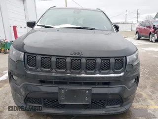 2023 Jeep Compass Latitude with VIN 3C4NJDBN8PT511049, listed as a IAAI auction lot 41258001 with 22,399 mi miles and . Bid and sale history available at DreamBid. Image 13.