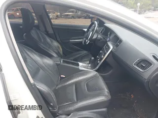2012 Volvo S60 T5 с VIN YV1622FS6C2133602, выставлен на аукционе IAAI как лот 41041674 с пробегом 189 681 миль миль и . История ставок и продаж доступна на DreamBid. Изображение 5.