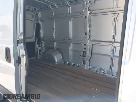 2024 Ram ProMaster Cargo Tradesman with VIN 3C6LRVDG7RE114953, listed as a IAAI auction lot 41798336 with 100,887 mi miles and . Bid and sale history available at DreamBid. Image 8.