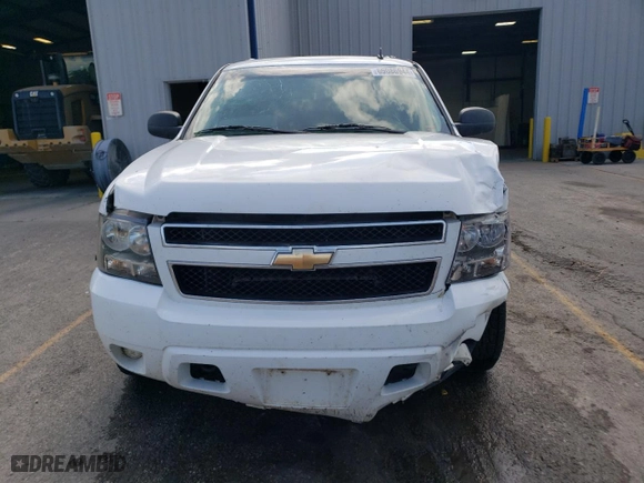 2010 Chevrolet Suburban Commercial with VIN 1GNUKHE3XAR241341, listed as a Copart auction lot 69086944 with 232,973 mi miles and Salvage Title. Bid and sale history available at carsss.com. Image 5.